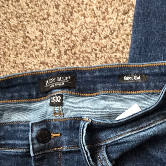 Jeans - Picture 2 of 4